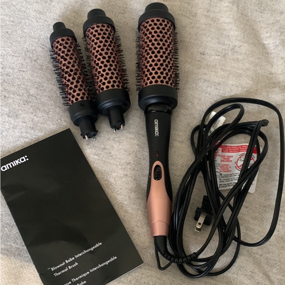 Amika blowout tool